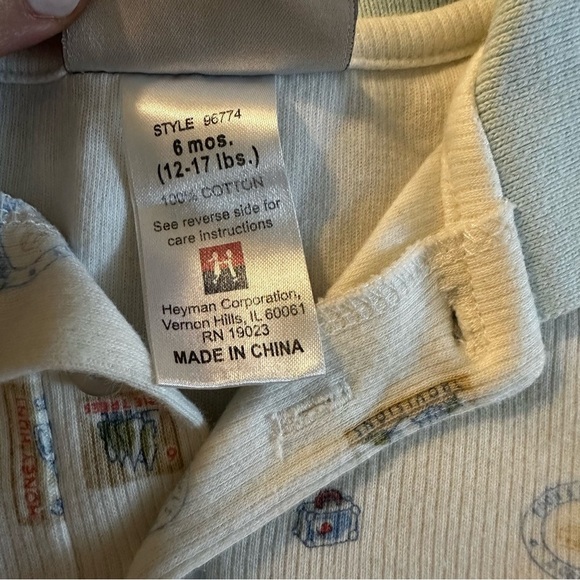 Vintage Walt Disney polo baby romper Size 6 Months Great Condition - Picture 3 of 5